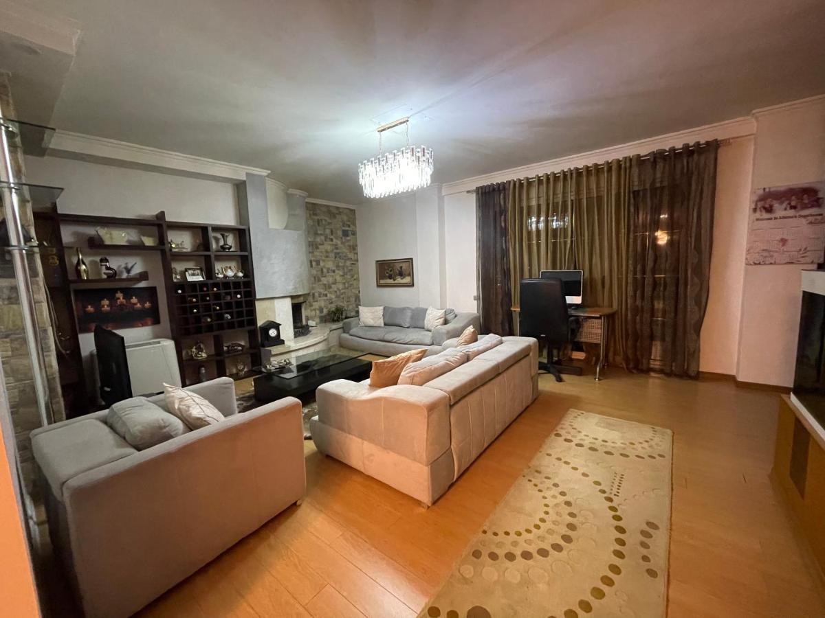 Albjona Guesthouse Тирана Екстер'єр фото